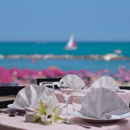 Hotel Napoleon Gabicce Mare Dış mekan fotoğraf