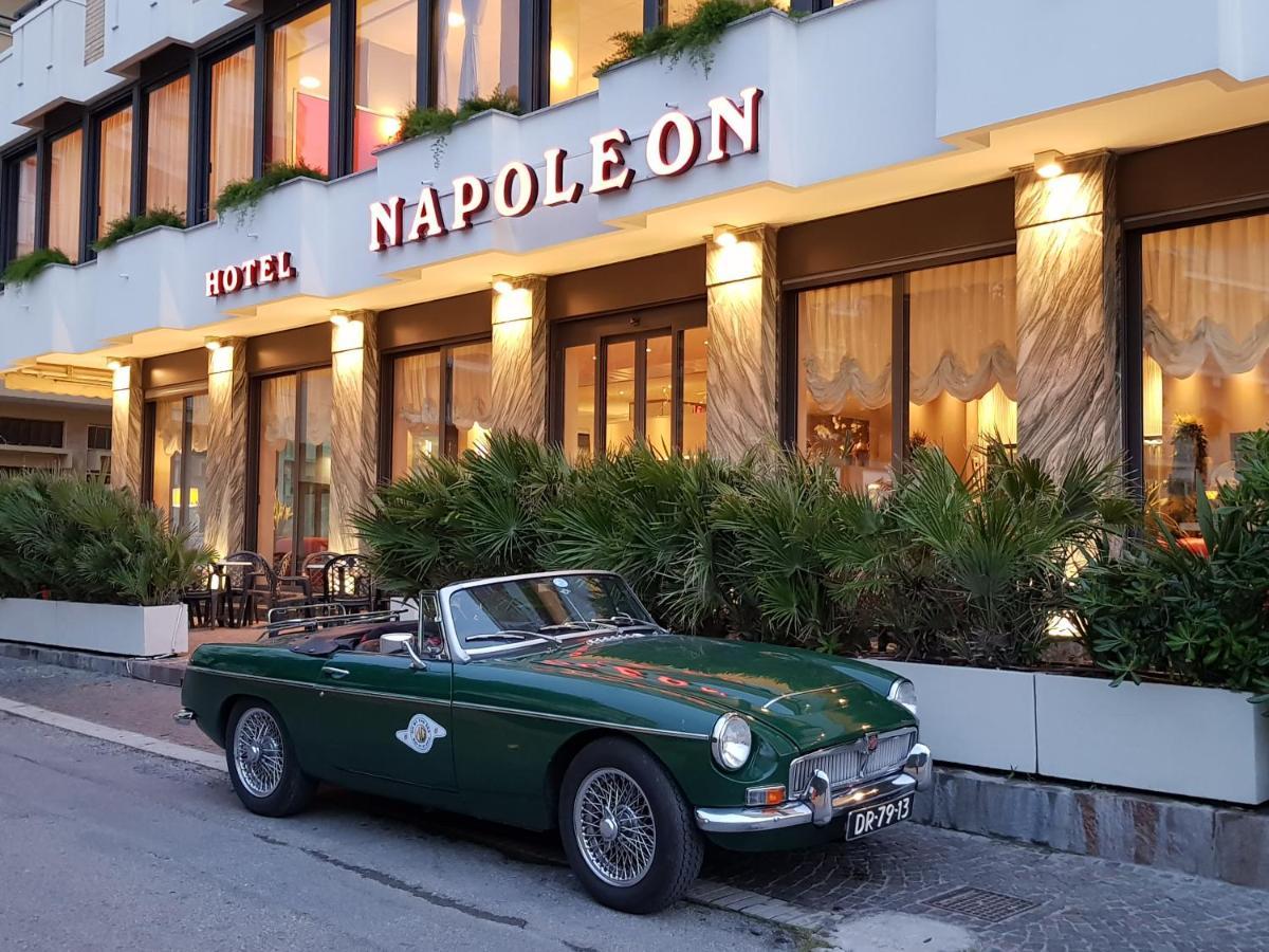 Hotel Napoleon Gabicce Mare Dış mekan fotoğraf