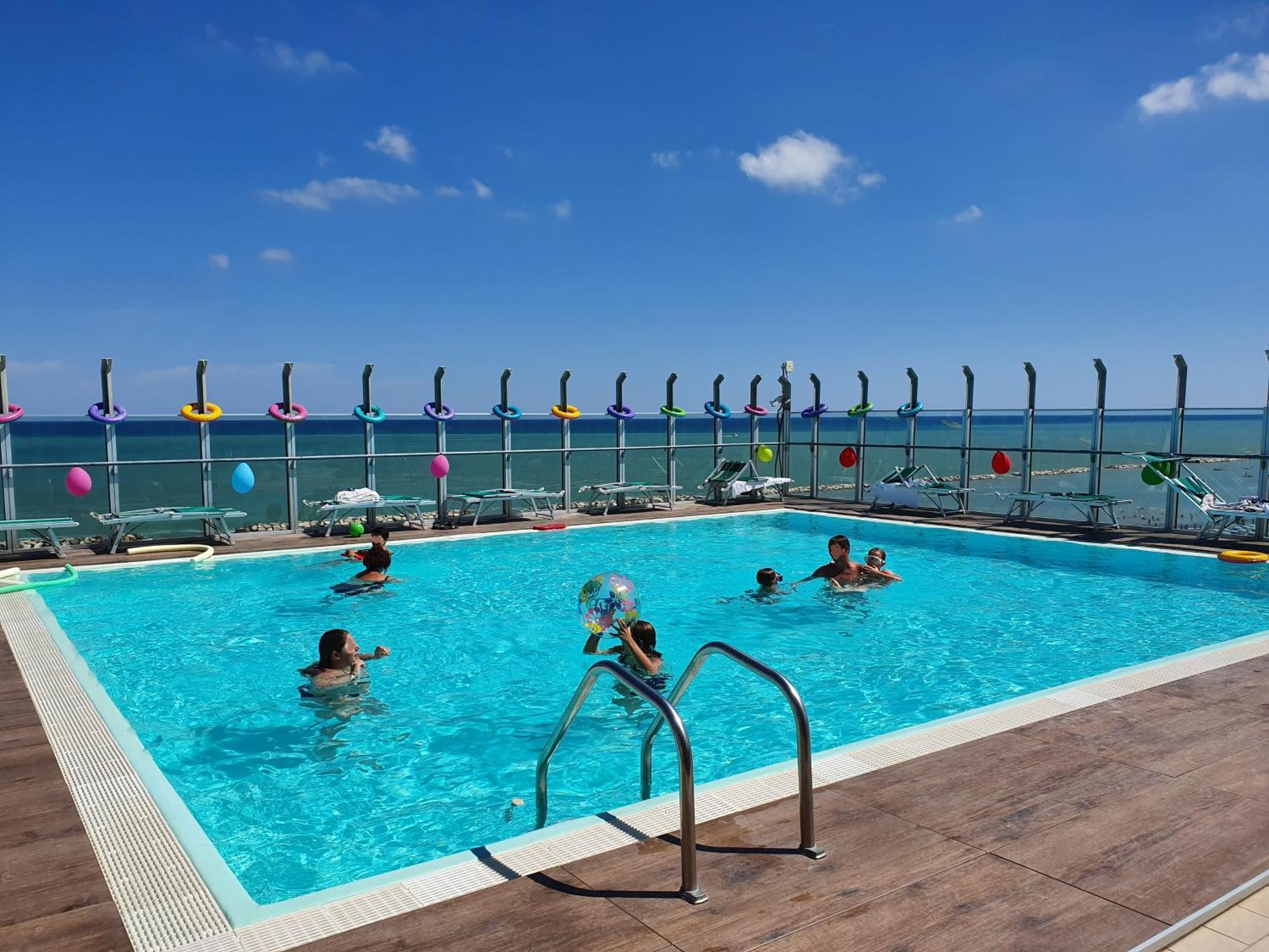 Hotel Napoleon Gabicce Mare Dış mekan fotoğraf